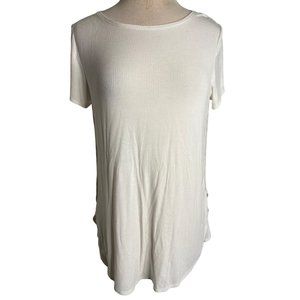 Apr 9 women’s medium white blouse round neck short sleeve stretch